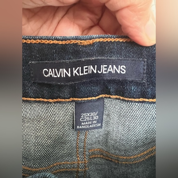 Calvin Klein Mid Rise Jeans - Picture 2 of 6